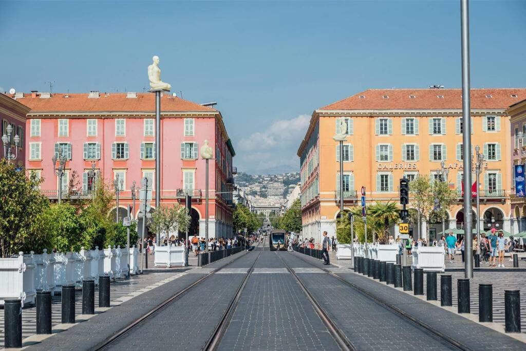 Appartement 2 Chambres Refait A Neuf, Climatise, A 2 Min De La Mer นีซ ภายนอก รูปภาพ