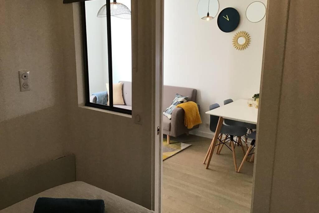 Appartement 2 Chambres Refait A Neuf, Climatise, A 2 Min De La Mer นีซ ภายนอก รูปภาพ